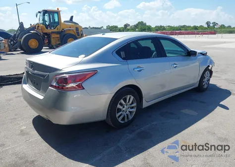 2015 Nissan Altima 2.5/2.5 S/2.5 Sl/2.5 Sv из США, поврежденный, VIN 1N4AL3AP9FC459422